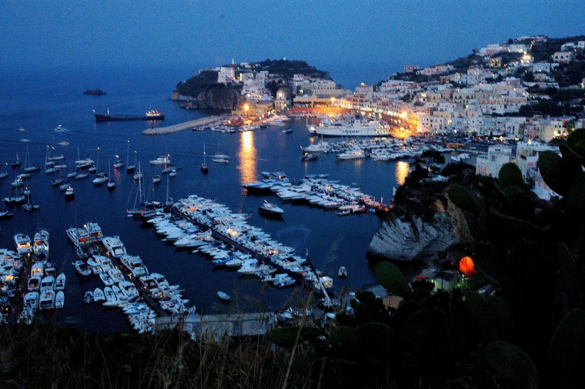Villa Flavia - Adults Only Ponza Bagian luar foto