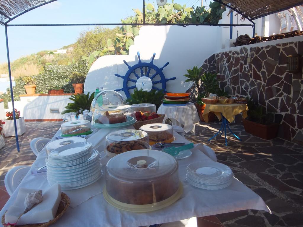 Villa Flavia - Adults Only Ponza Bagian luar foto